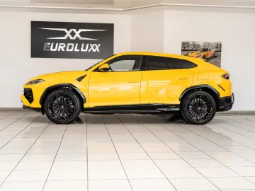 Lamborghini Urus SE Hybrid B&O PANO 23  Massage