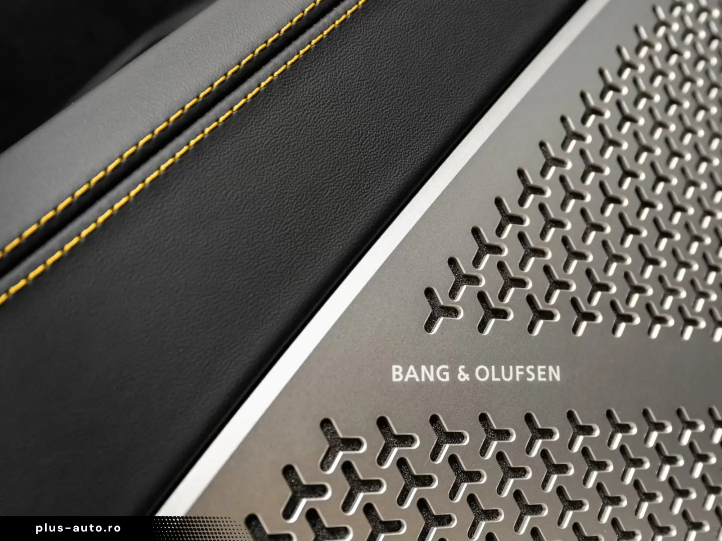 Lamborghini Urus SE Hybrid B&O PANO 23  Massage