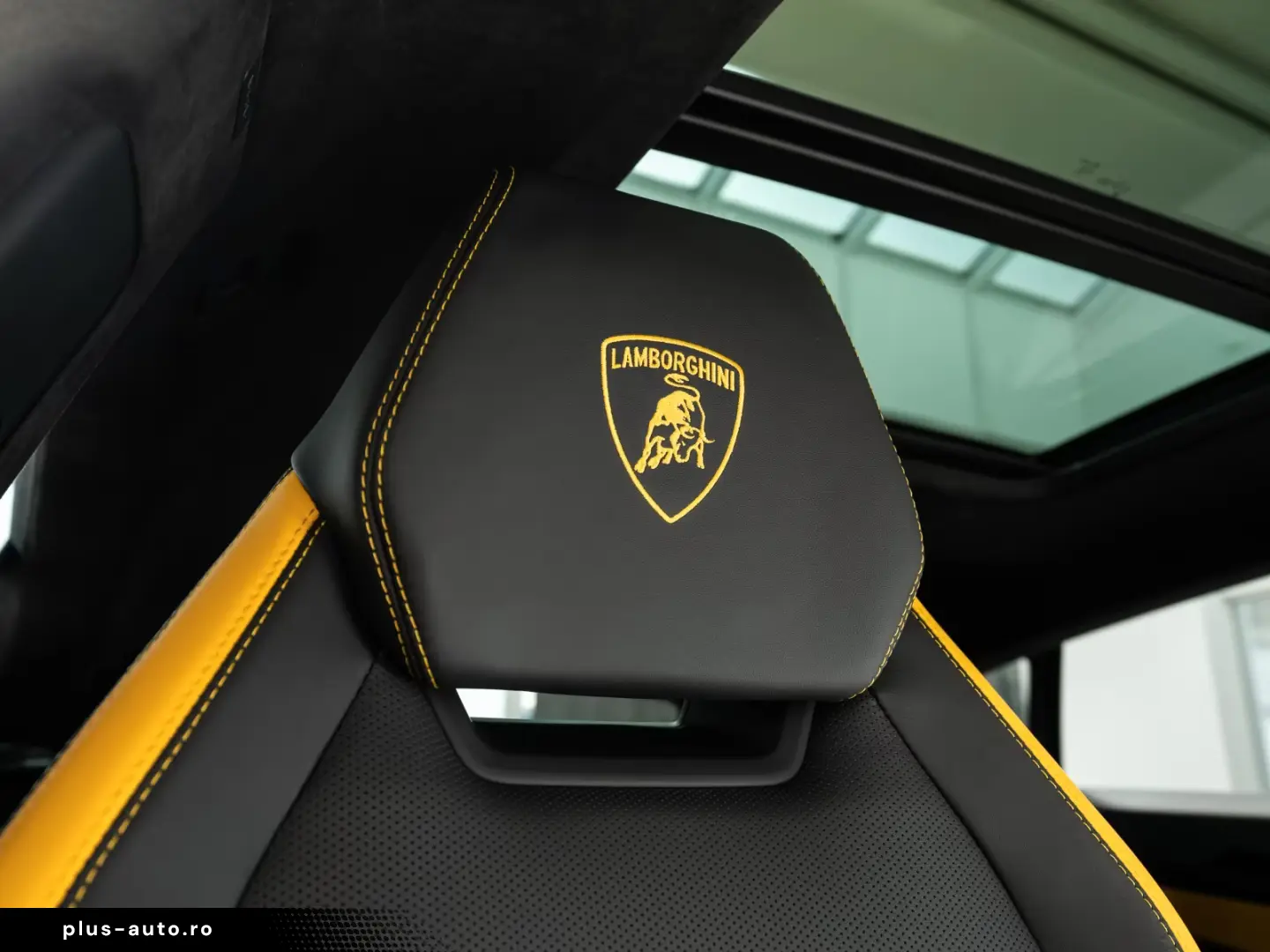 Lamborghini Urus SE Hybrid B&O PANO 23  Massage