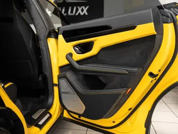 Lamborghini Urus SE Hybrid B&O PANO 23  Massage