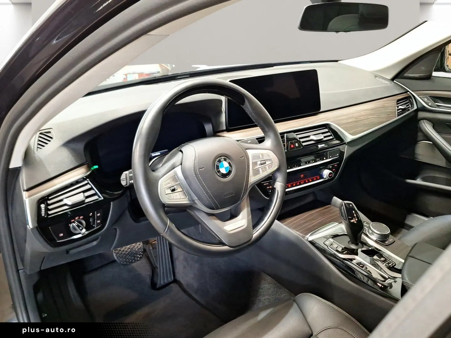 BMW 530e Ventilation 360 H&K Sunroof