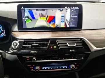 BMW 530e Ventilation 360 H&K Sunroof