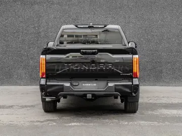 Toyota Tundra Platinum CrewMax