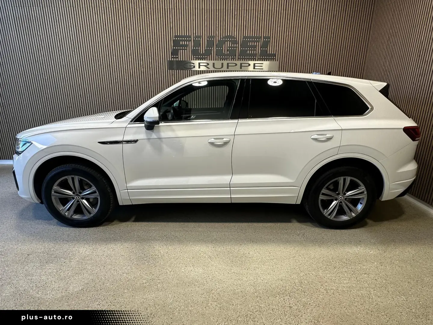 VW Touareg 3.0 V6 TDI 4M R-Line NAVI LEDER SHZ