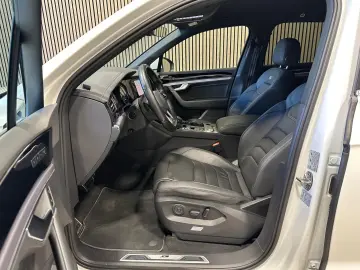 VW Touareg 3.0 V6 TDI 4M R-Line NAVI LEDER SHZ