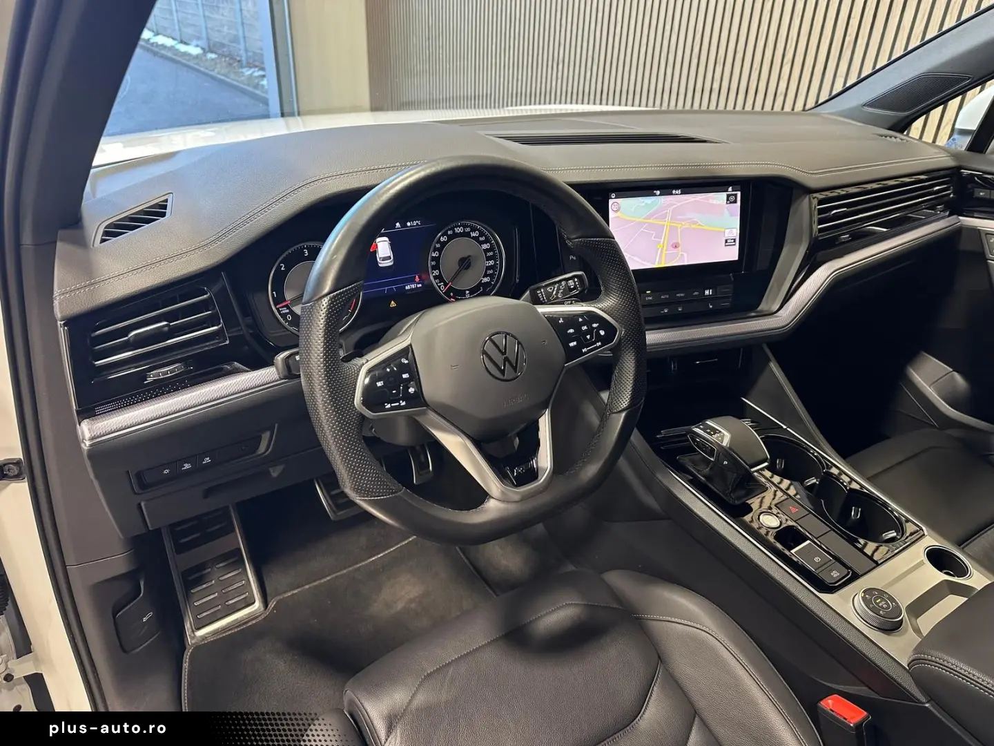 VW Touareg 3.0 V6 TDI 4M R-Line NAVI LEDER SHZ