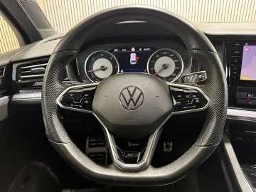 VW Touareg 3.0 V6 TDI 4M R-Line NAVI LEDER SHZ