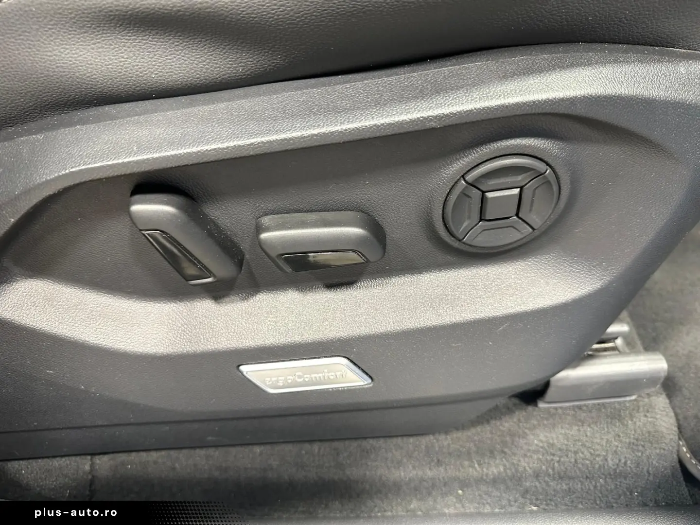 VW Touareg 3.0 V6 TDI 4M R-Line NAVI LEDER SHZ