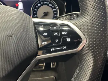 VW Touareg 3.0 V6 TDI 4M R-Line NAVI LEDER SHZ