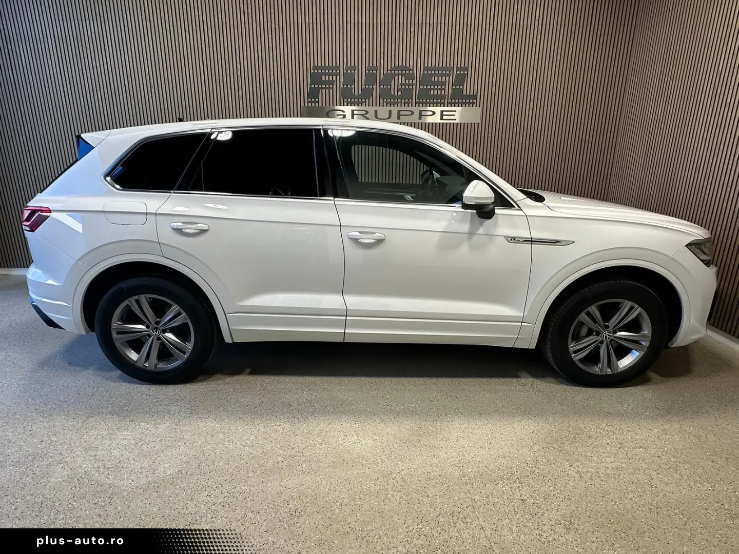 VW Touareg 3.0 V6 TDI 4M R-Line NAVI LEDER SHZ