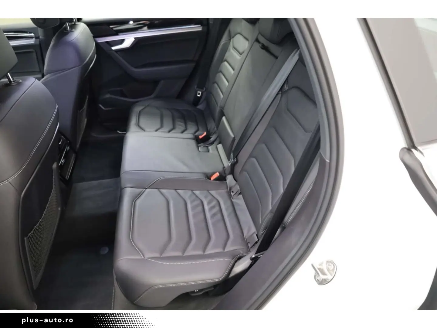 VW Touareg 3.0 TDI V6 4Motion R-Line DCP NAV  LED