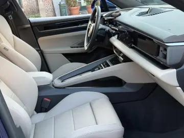 Porsche Macan 4 22 ZOLL MACAN SPORT PANORAMA MATRIX