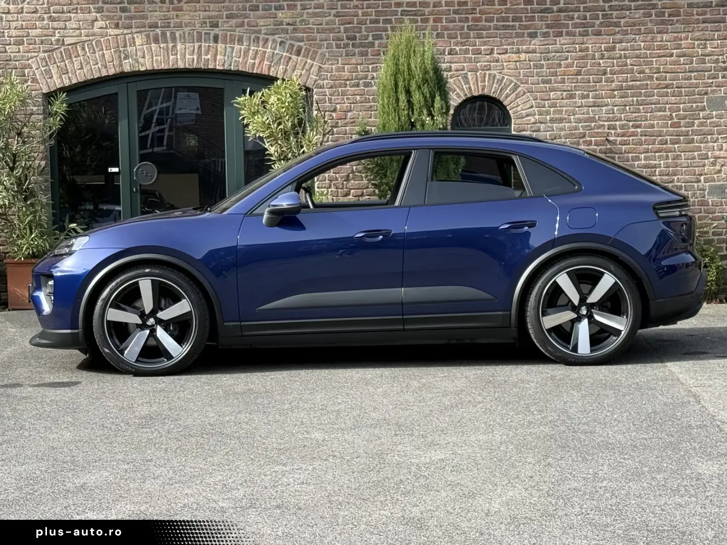 Porsche Macan 4 22 ZOLL MACAN SPORT PANORAMA MATRIX