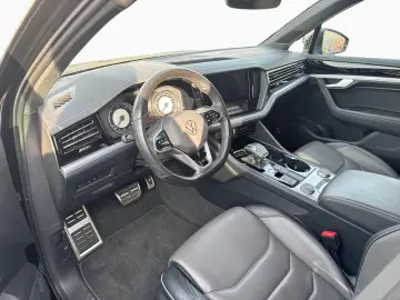 VW Touareg R-Line 3.0 TDI 8-Gang 4MOTION