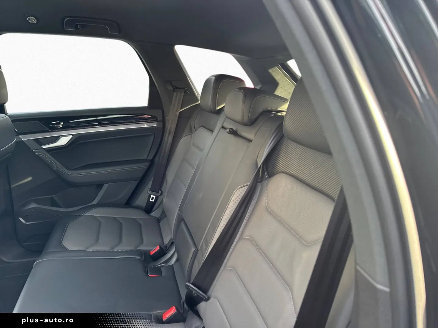 VW Touareg R-Line 3.0 TDI 8-Gang 4MOTION