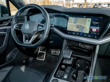 VW Touareg 3.0 TDI 4M R-Line DSG Matrix ACC AHK Nav