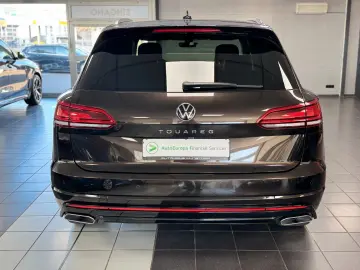 VW Touareg R-Line 4M CAM LUFT AHK LEDER LED ACC