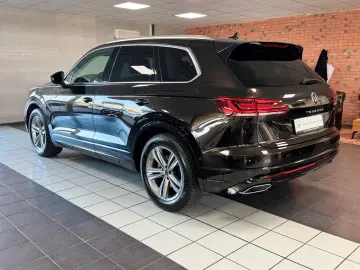 VW Touareg R-Line 4M CAM LUFT AHK LEDER LED ACC