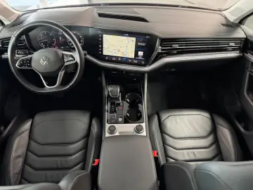 VW Touareg R-Line 4M CAM LUFT AHK LEDER LED ACC