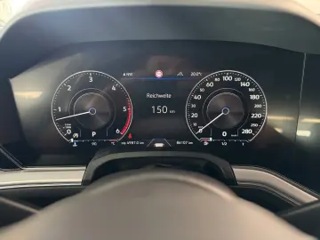 VW Touareg R-Line 4M CAM LUFT AHK LEDER LED ACC