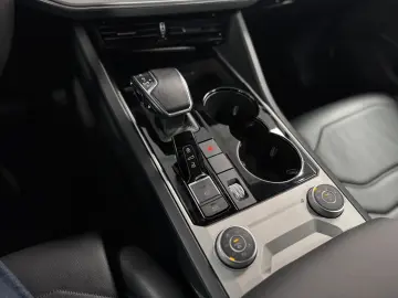 VW Touareg R-Line 4M CAM LUFT AHK LEDER LED ACC