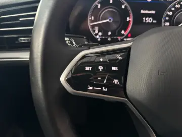 VW Touareg R-Line 4M CAM LUFT AHK LEDER LED ACC