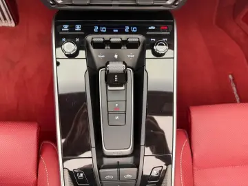 PORSCHE 911 Turbo S Cabriolet GARANTIE