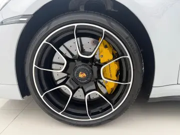 PORSCHE 911 Turbo S Cabriolet GARANTIE