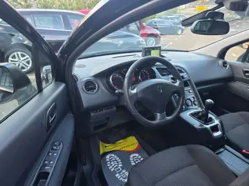 Peugeot 5008 Benzina 1.6 2013 Manuala