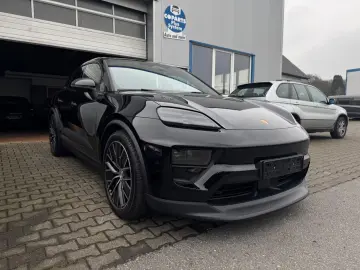 Porsche Macan Electric 4 BI-COLOR LUFTF PANO 21ZOLL