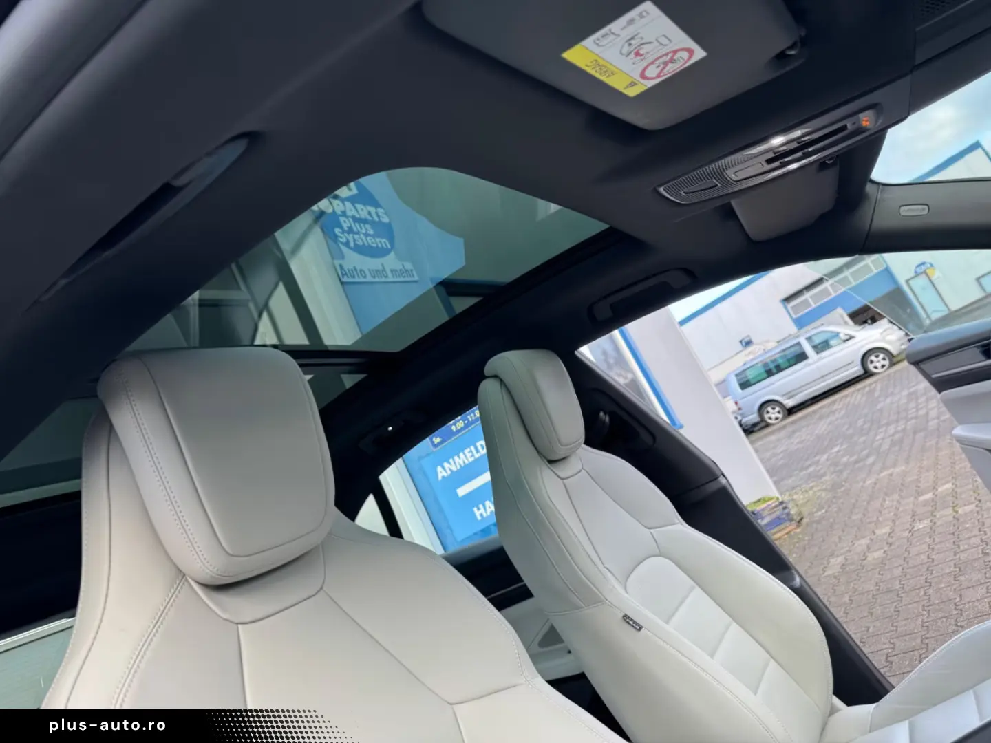 Porsche Macan Electric 4 BI-COLOR LUFTF PANO 21ZOLL