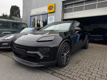 Porsche Macan Electric 4 BI-COLOR LUFTF PANO 21ZOLL