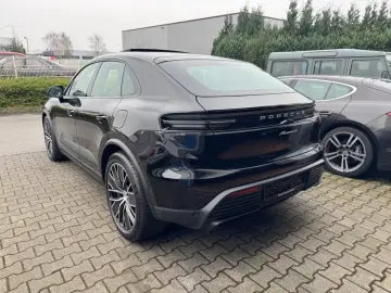 Porsche Macan Electric 4 BI-COLOR LUFTF PANO 21ZOLL