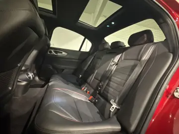 ALFA ROMEO Giulia 2.0 Competizione Q4   PANO   MATRIX   LAS