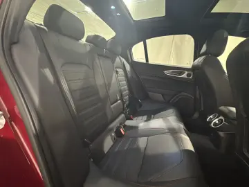 ALFA ROMEO Giulia 2.0 Competizione Q4   PANO   MATRIX   LAS