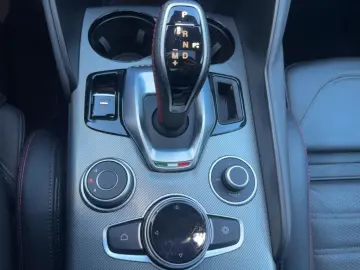 ALFA ROMEO Giulia Competizi.Matt Silber (ab Werk) Limitiert