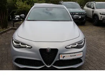 ALFA ROMEO Giulia Competizione Q4 Panodach! Harman Kardon!