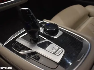BMW Seria 7 740Ld xDrive MHEV