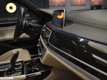 BMW Seria 7 740Ld xDrive MHEV