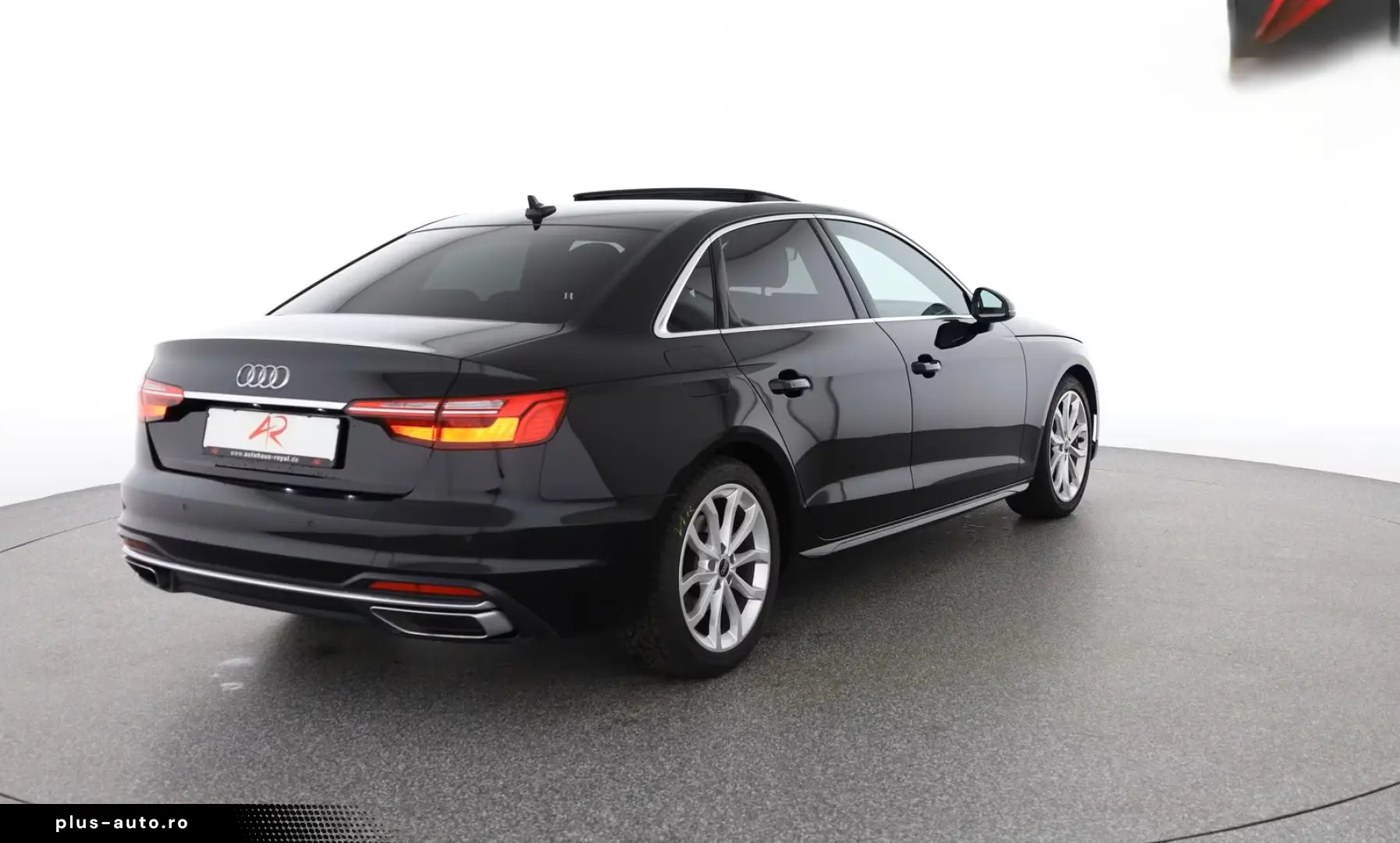 AUDI A4 30 TDI S LINE