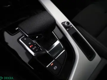 AUDI A4 30 TDI S LINE