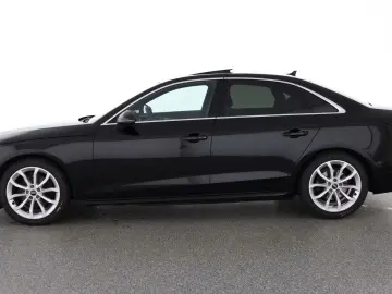 AUDI A4 30 TDI S LINE