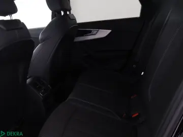 AUDI A4 30 TDI S LINE