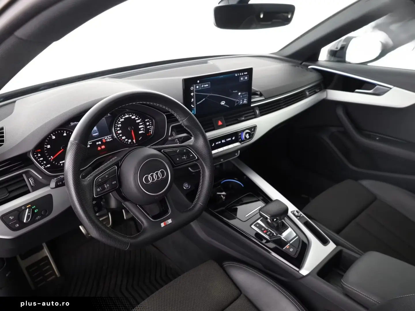 AUDI A4 30 TDI S LINE