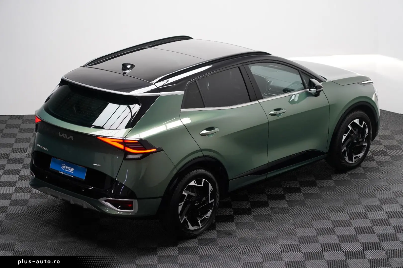 KIA Sportage 1.6 GT-Line 4WD PANO LEDER ACC Memory