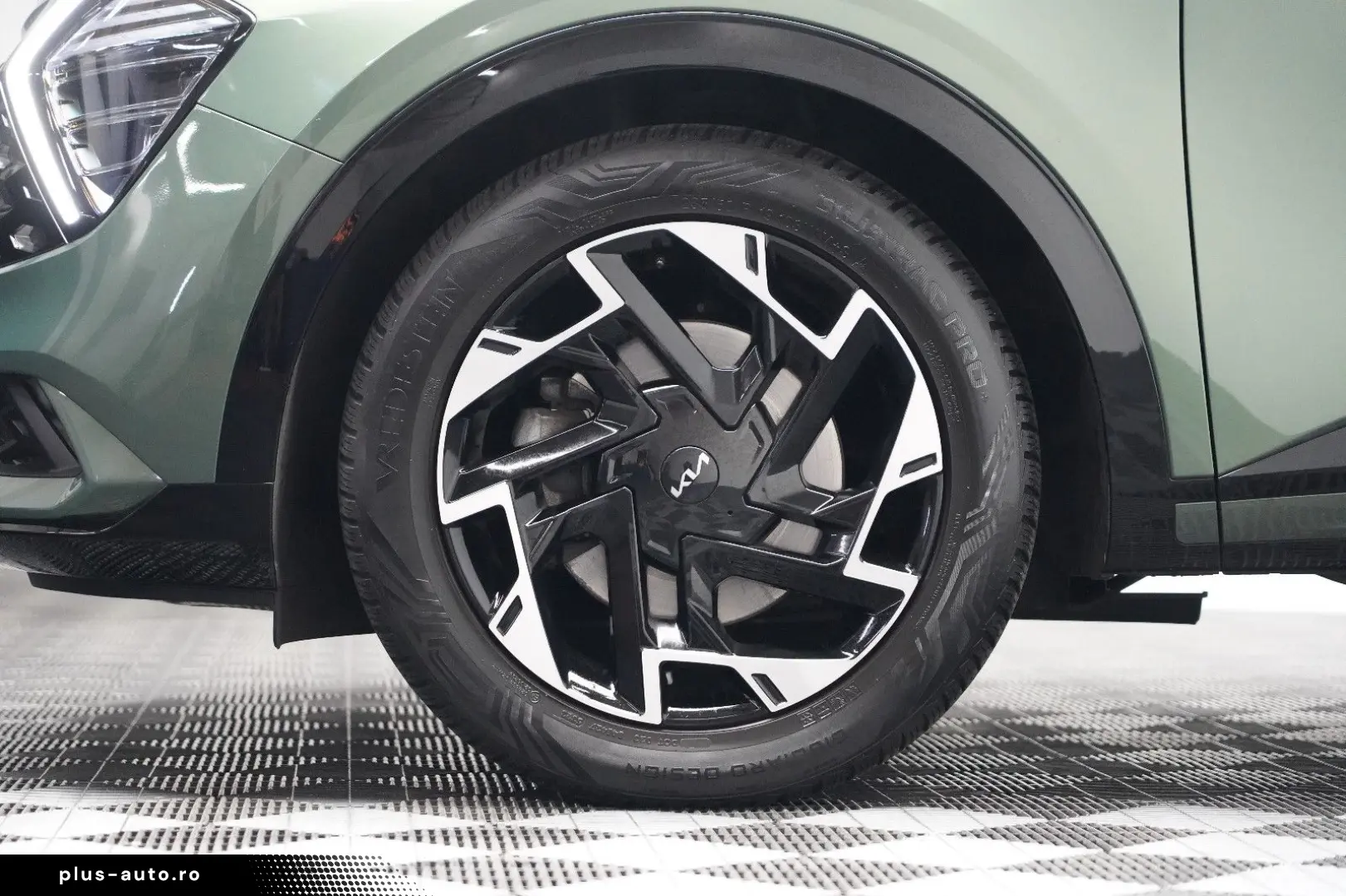 KIA Sportage 1.6 GT-Line 4WD PANO LEDER ACC Memory