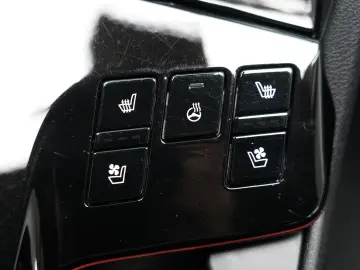 KIA Sportage 1.6 GT-Line 4WD PANO LEDER ACC Memory