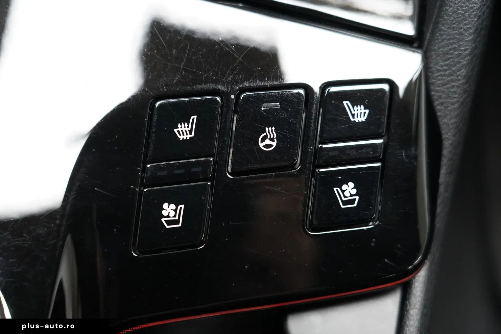 KIA Sportage 1.6 GT-Line 4WD PANO LEDER ACC Memory