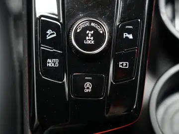 KIA Sportage 1.6 GT-Line 4WD PANO LEDER ACC Memory