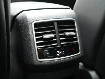 KIA Sportage 1.6 GT-Line 4WD PANO LEDER ACC Memory